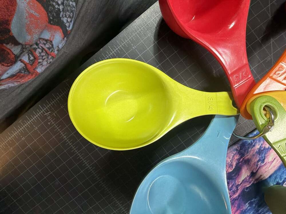 Measuring Cups Set, Assorted Colors - .com - Picture 3 of 7